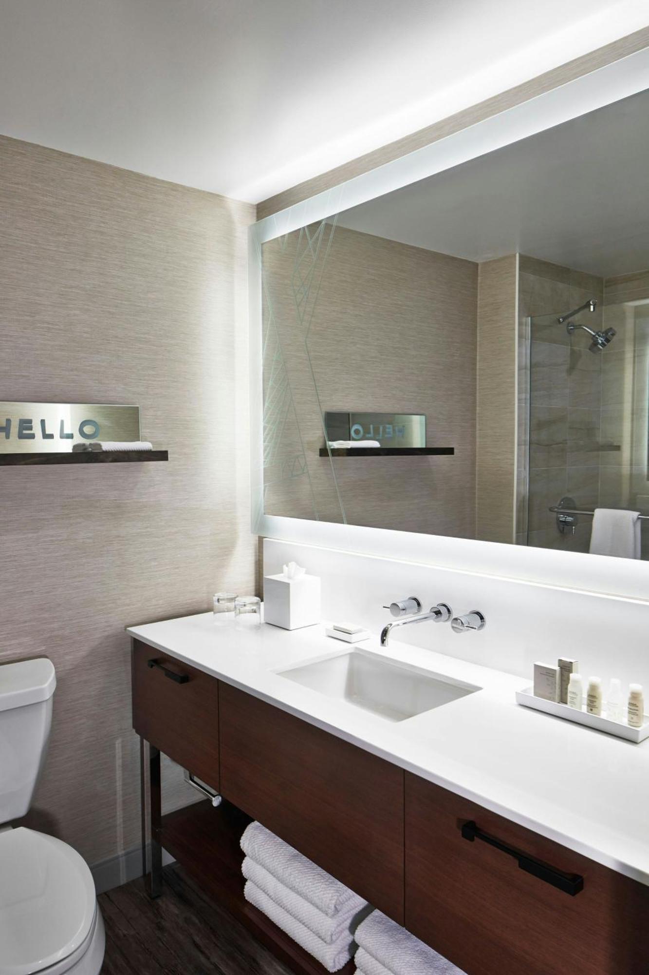 The Del Monte Lodge Renaissance Rochester Hotel & Spa Экстерьер фото