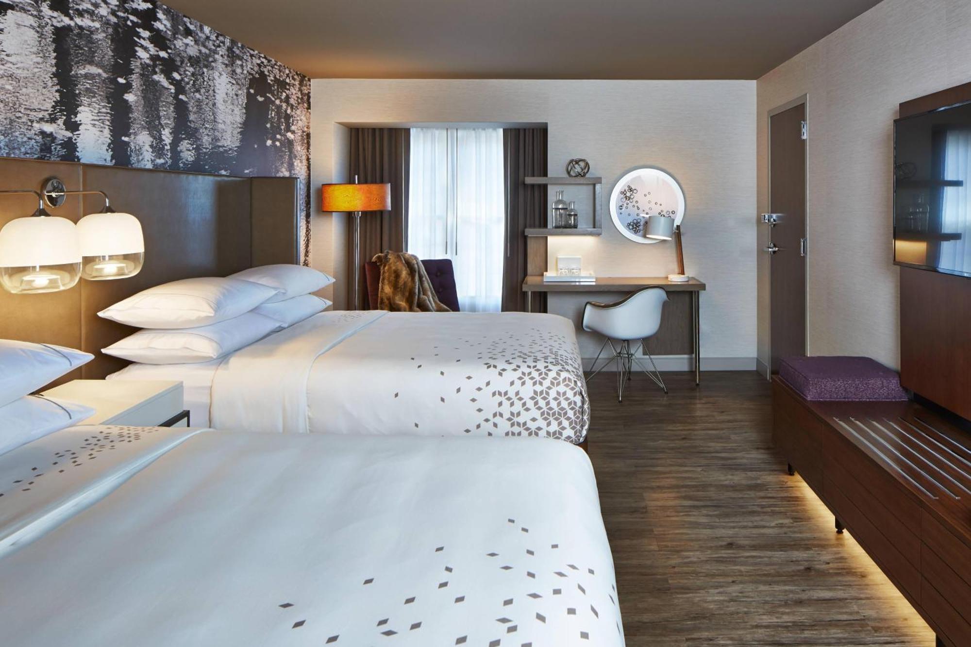 The Del Monte Lodge Renaissance Rochester Hotel & Spa Экстерьер фото